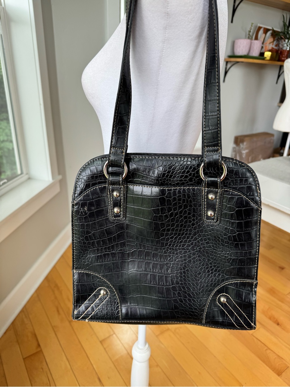 Vintage Y2K Black Croc Embossed Shoulder Bag Purse Silver Details